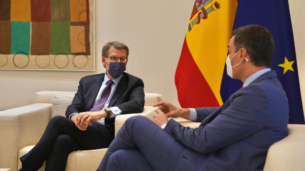 Sánchez y Feijóo en La Moncloa