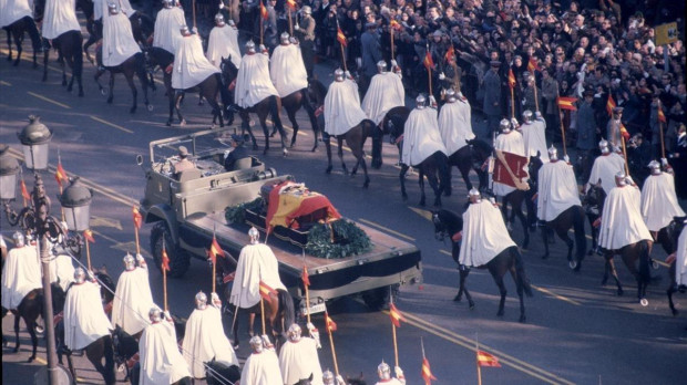Imagen de la comitiva del funeral