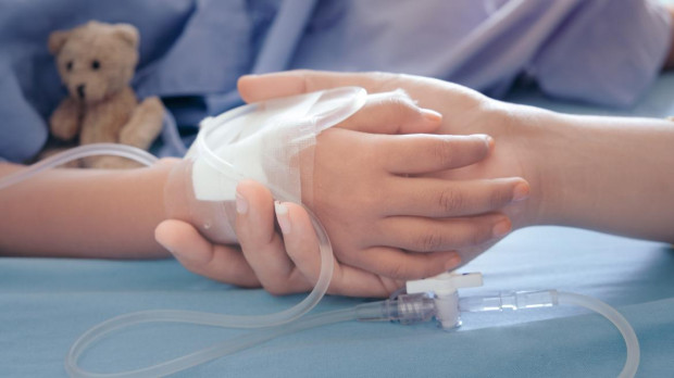 El adenovirus se mantiene como la principal hipótesis