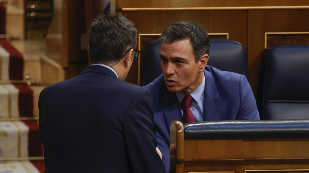 Pedro Sánchez y Félix Bolaños el jueves en el Congreso