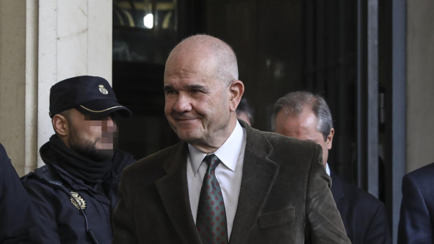 El expresidente de la Junta de Andalucía, Manuel Chaves, a su llegada al Supremo