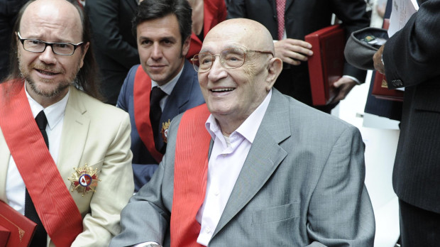 Santiago Segura y Tony Leblanc recibieron la Medalla de la Orden del 2 de Mayo de la Comunidad de Madrid en 2012