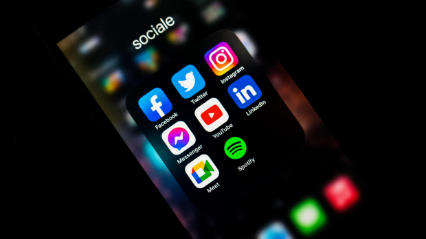 El estudio de redes sociales 2022 muestra la decadencia de Facebook entre los jóvenes