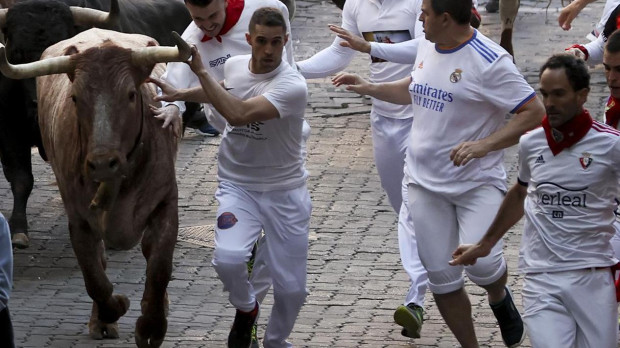 Imagen del primer encierro de los Sanfermines 2022