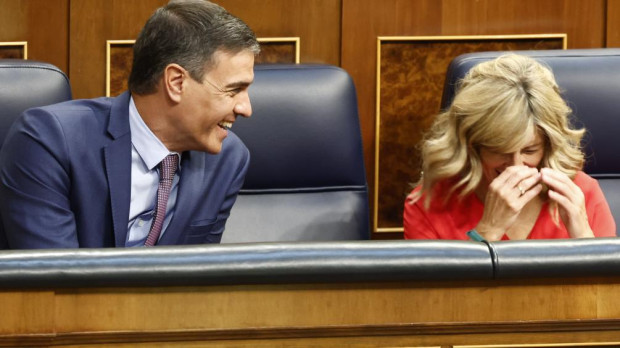 Pedro Sánchez y Yolanda Díaz en el Congreso