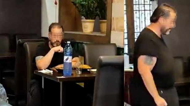 El conocido como 'rey del simpa' en Zaragoza comiendo en un establecimiento