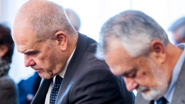 Manuel Chaves y José Antonio Griñán durante el juicio de los ERE
