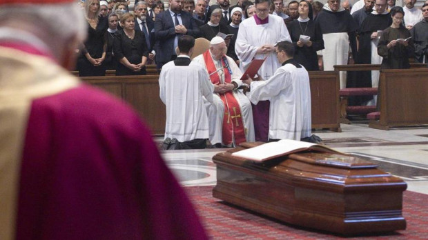 Oración del Papa Francisco durante el funeral del cardenal Tomko