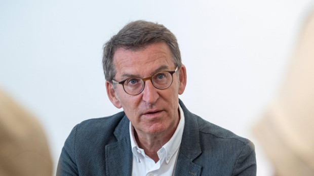 Alberto Núñez Feijóo durante la entrevista