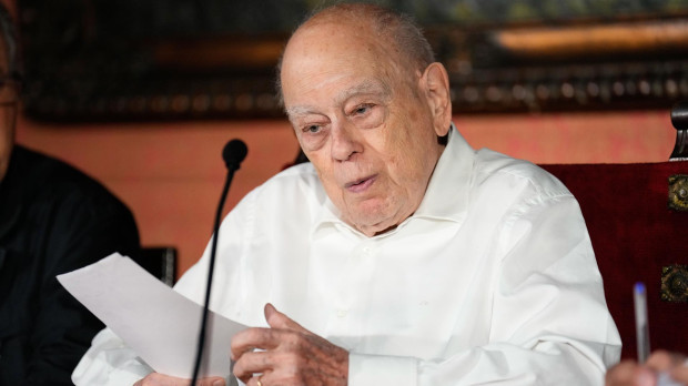 El expresidente catalán Jordi Pujol participa en una mesa redonda