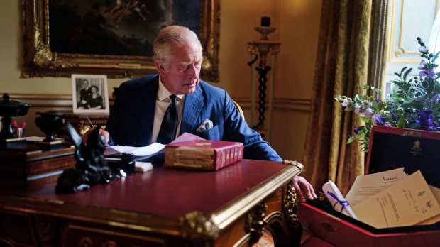 Carlos III, en el palacio de Buckingham
