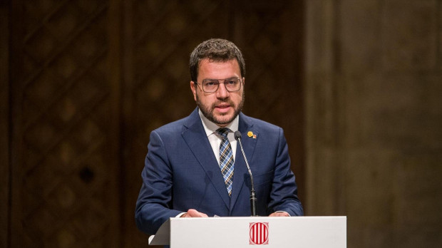 El presidente de la Generalitat, Pere Aragonès, comparece en la Galeria Gòtica del Palau de la Generalitat