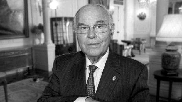 cesar nombela