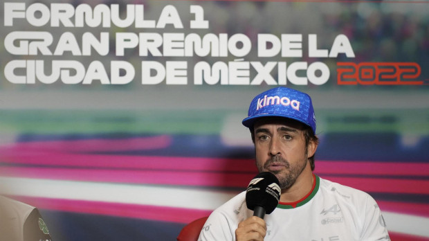 Fernando Alonso en la previa del Gran Premio de México