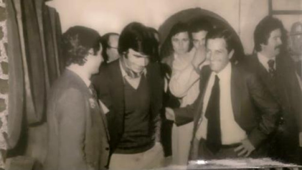 Adolfo Suárez, en la Sociedad de Plateros, junto al autor del artículo