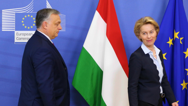 Viktor Orban y Ursula von der Leyen