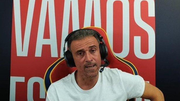 El seleccionador español Luis Enrique durante un stream en Twitch