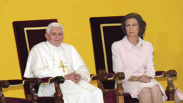 El Santo Padre Benedicto XVI junto a la Reina Sofía durante su visita oficial a Barcelona en 2011 07/11/2010 BARCELONA