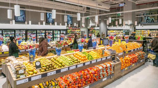 Imagen de la frutería de un supermercado