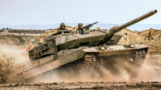 Un imponente Leopard 2E del Ejército de Tierra