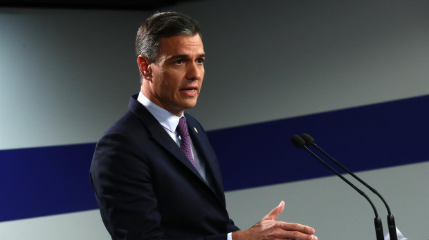 El presidente del Gobierno, Pedro Sánchez, en rueda de prensa en Bruselas al término del Consejo Europeo