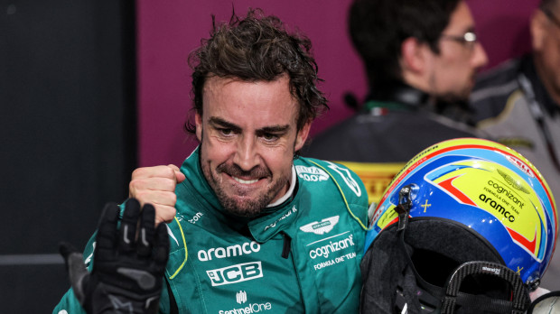 La alegría de Fernando Alonso tras su buena clasificación en Arabia Saudí
