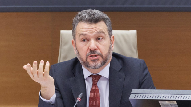 El presidente de la Comisión Nacional del Mercado de Valores (CNMV), Rodrigo Buenaventura, en su comparecencia.