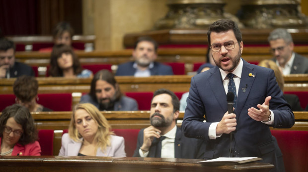 El presidente de la Generalitat, Pere Aragonès, en el Pleno del Parlamento catalán