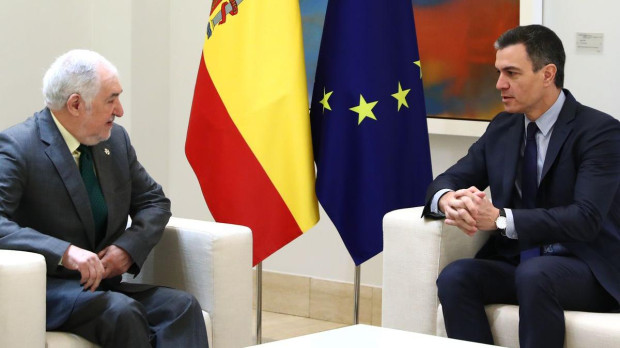 Pedro Sánchez y Cándido Conde-Pumpido, en enero en la Moncloa
