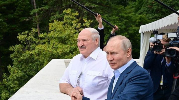 Alexander Lukashenko y Vladimir Putin en Sochi
