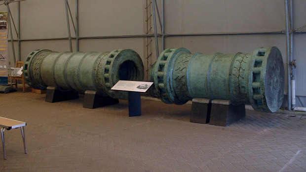 El Cañón de los Dardanelos desarmado, en Fort Nelson, junto a Portsmouth