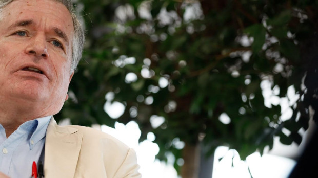 Pedro Carlos González Cuevas en su visita a la redacción de El Debate