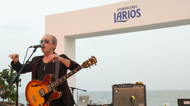 Nacha Pop, durante su concierto en Atardeceres Larios, en Alicante