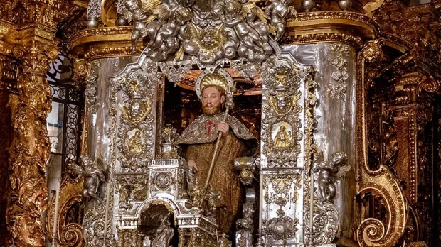 Talla de Santiago Apóstol en la Catedral de Santiago