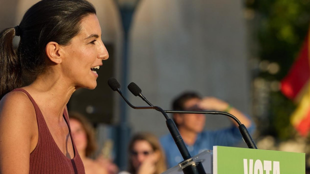 La líder de Vox en la Comunidad de Madrid, Rocío Monasterio, durante el acto de cierre de campaña de Vox, en la Plaza de Colón