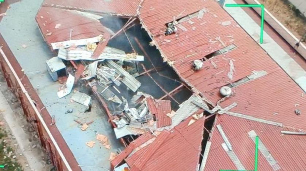 Un dron cargado con explosivos destruye el techo de una cárcel de máxima seguridad en Ecuador 2