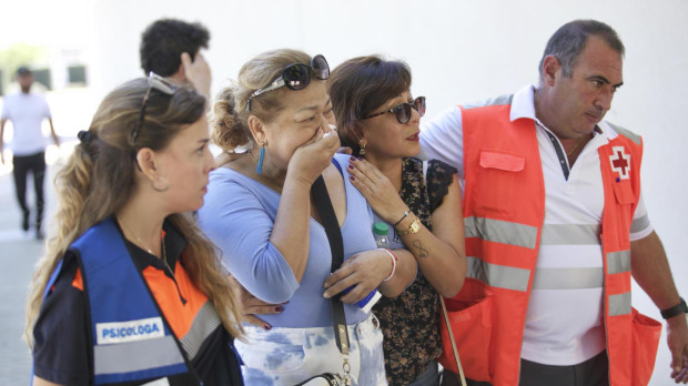 Familiares de los fallecidos en el incendio