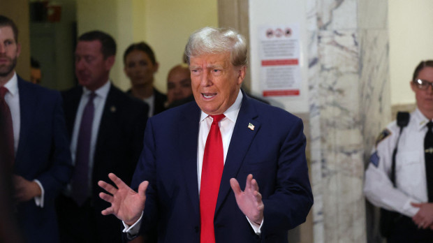 El expresidente de EE.UU. Donald Trump en un tribunal de Nueva York
