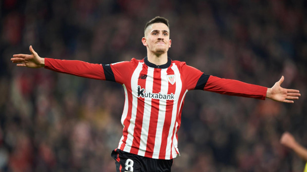 Oihan Sancet celebra un gol con el Athletic Club de Bilbao durante un partido de liga