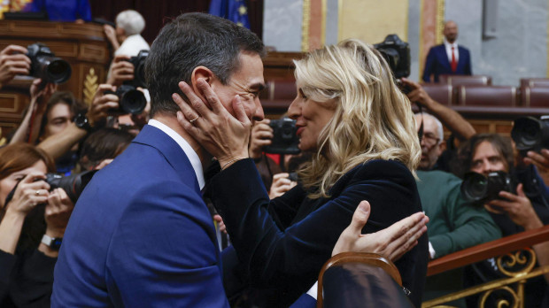 Pedro Sánchez con Yolanda Díaz