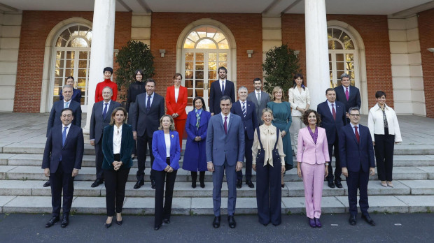 Foto de familia del nuevo Gobierno de Pedro Sánchez