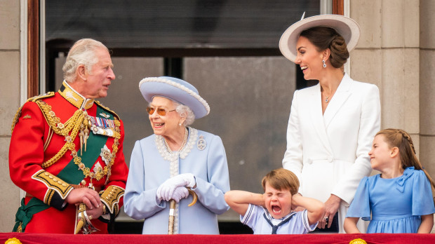 El entonces Príncipe Carlos de Inglaterra, junto a Isabel II y Kate Middleton, durante las celebraciones del Jubileo de Platino
