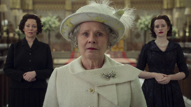 Imelda Staunton, con las otras dos actrices que han interpretado a la Reina Isabel II: Olivia Colman (izquierda) y Claire Foy (derecha)
