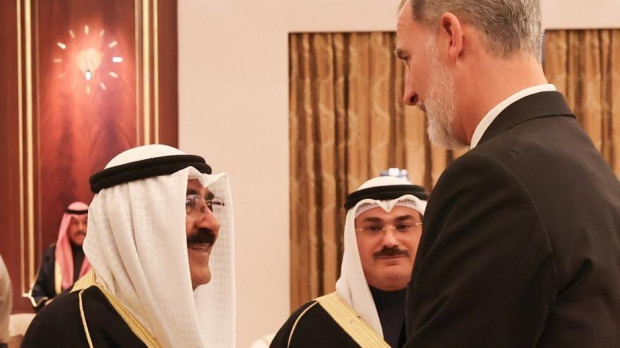 El Rey saluda al nuevo emir de Kuwait