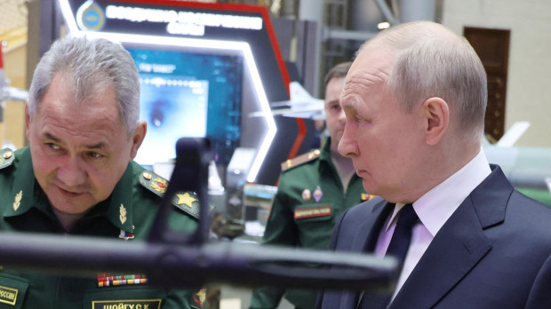 El presidente ruso, Vladimir Putin, y su ministro de Defensa, Sergei Shoigu