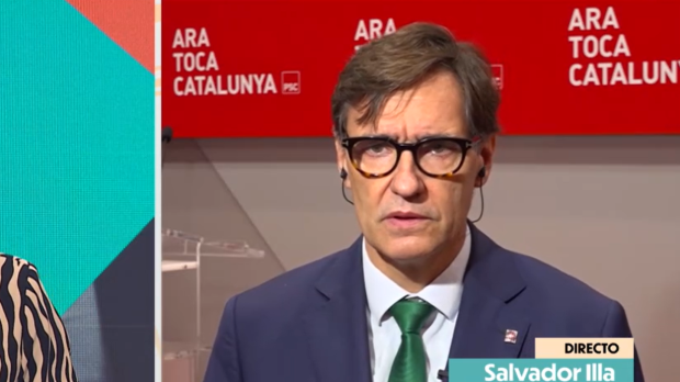 Silvia Intxaurrondo, durante la entrevista a Salvador Illa en La Hora de La 1