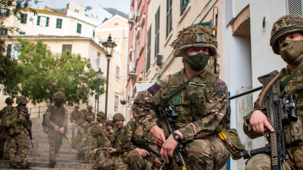 Maniobras del Ejército británico por las calles de Gibraltar en 2021