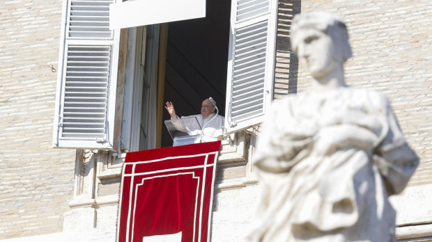 El Papa, tras el rezo del Ángelus de este domingo, 5 de febrero