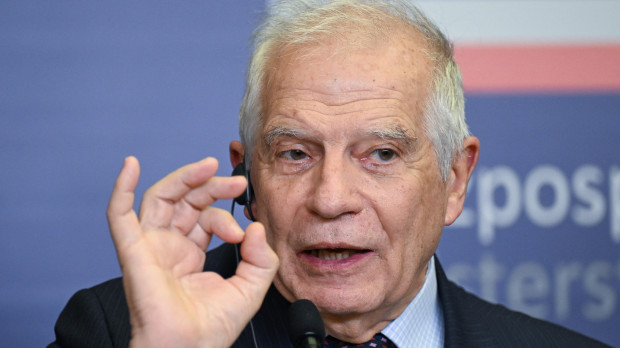 Josep Borrell explica los objetivos de su viaje en una rueda de prensa en Polonia