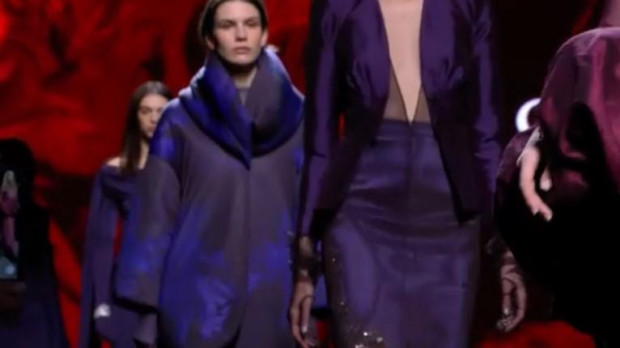 Desfile de Claro Couture en la 79ª edición de la Mercedes Benz Fashion Week
